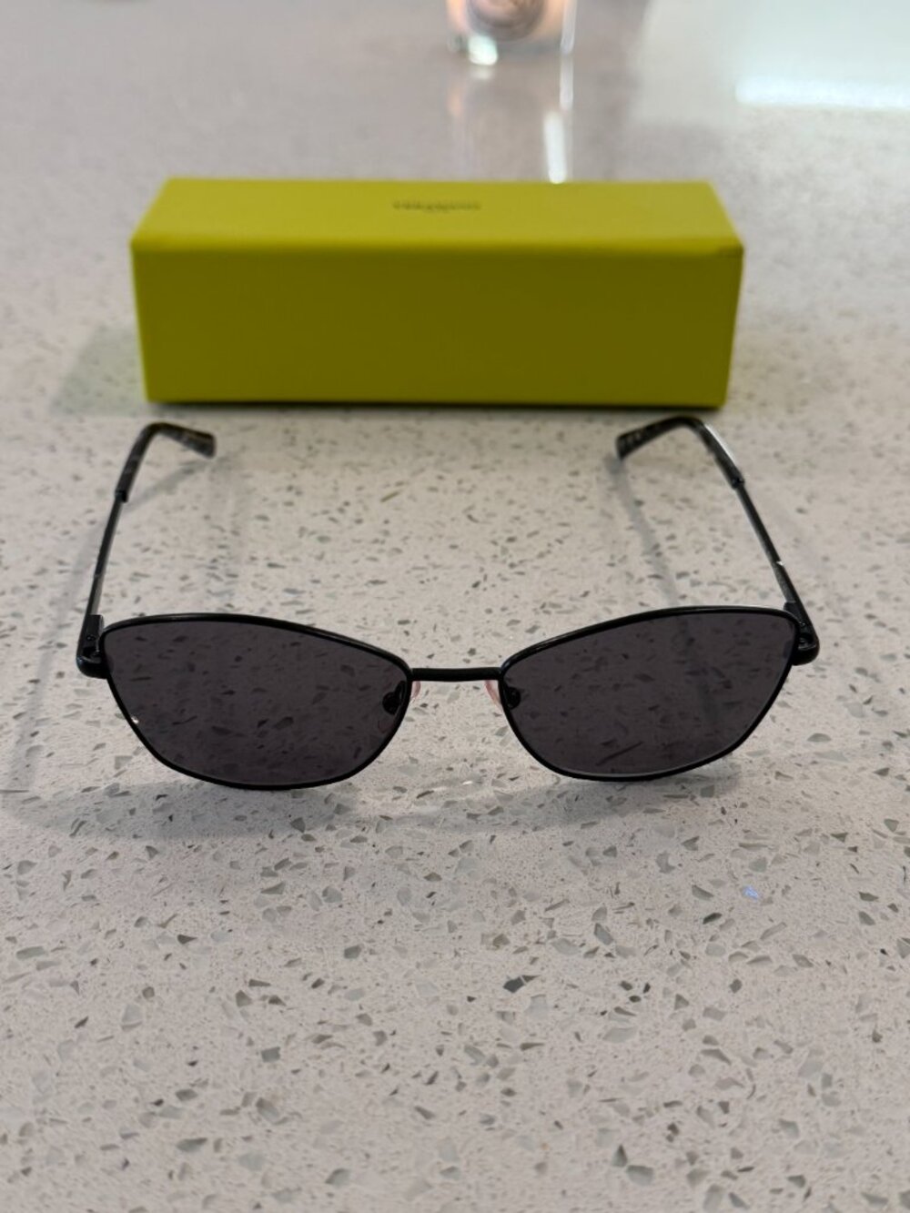 Vera Wang Haute Janelle Black Metal Cat Eye Sunglasses with Case - Picture 2 of 6
